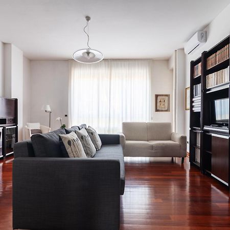 Il Bilocale Con Terrazzo Dei Marchesi Leilighet Milano Eksteriør bilde