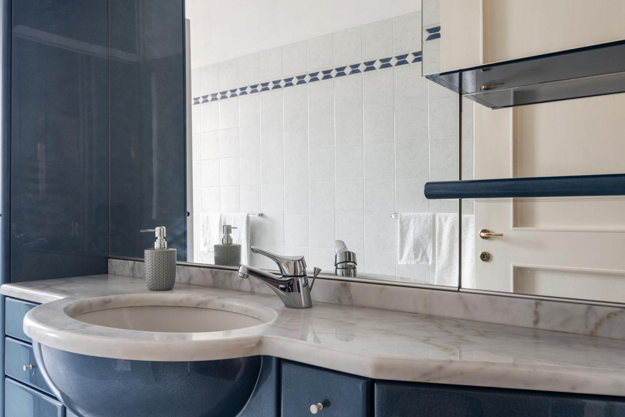 Il Bilocale Con Terrazzo Dei Marchesi Leilighet Milano Eksteriør bilde